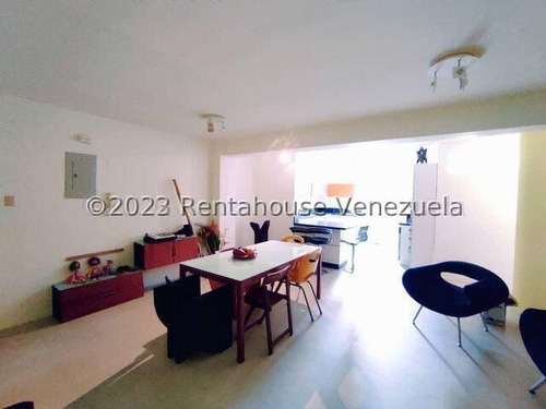 Vendo Apartamento En Urbanización Las Delicias, Código 23-18986 Cm Leer Descripción
