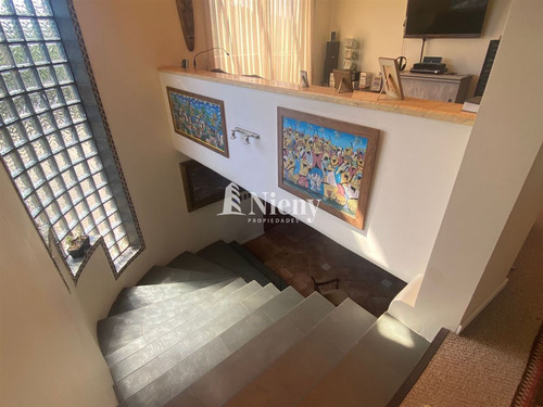 Gran Casa En Venta 5 Dorm. Condominio Mantagua Con Piscina