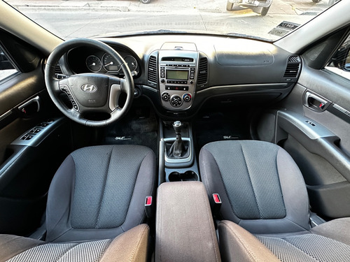 Imagen 7 de 10 de Hyundai Santa Fe 2.4 2wd 7 As. Gls (l10) Impecable