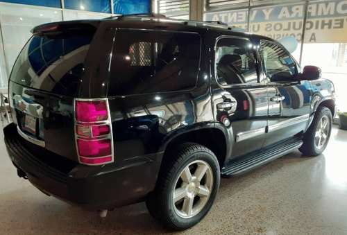 Imagen 3 de 12 de Chevrolet Tahoe