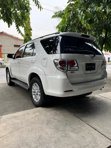Toyota Fortuner 2.7 Sr5 4X2