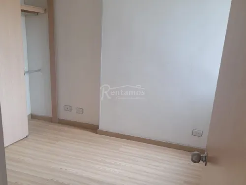 Apartamento En Arriendo En Prados De Sabaneta. Cod A776133