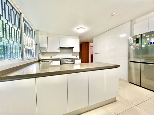 Casa En Venta En Vitacura / Jacques Cazotte