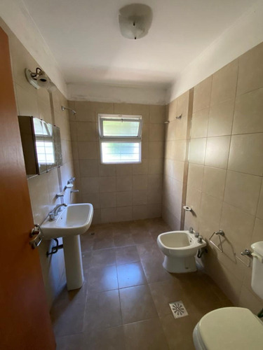 Imagen 21 de 27 de Venta Casa De 3 Dormitorios Con Pileta
