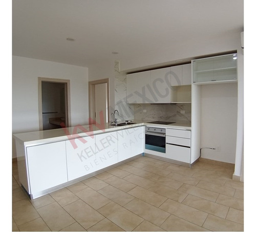 Departamento En Venta En Segundo Piso En Playa Del Carmen Con Excelentes Amenidades