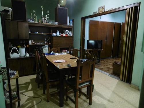 Vivienda Multifamiliar. 2 Ph C/ Entr Indep. + Cochera +local