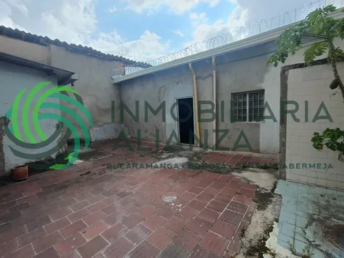 Bodega En Arriendo En Mutualidad. Cod A16897