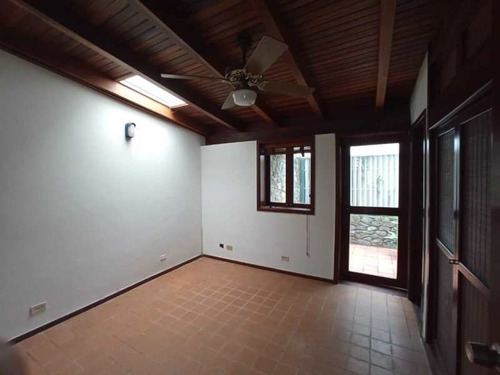 Se Vende Casa Guataparo Prc-006