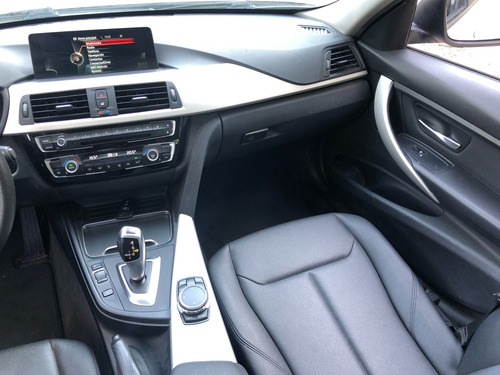 BMW Serie 3 2.0 320i Sedan Executive