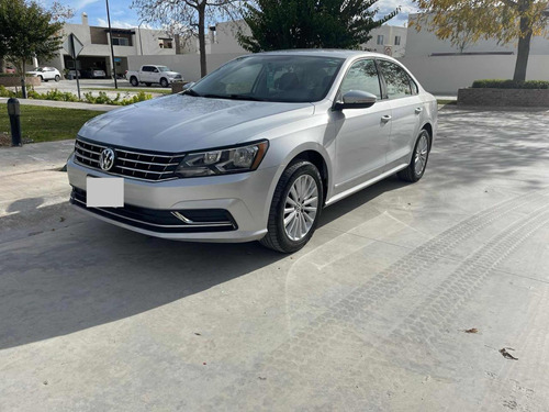 Volkswagen Passat 2.5 Comfortline At