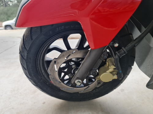 Imagen 7 de 10 de Beta Scooter Tvs Ntorq