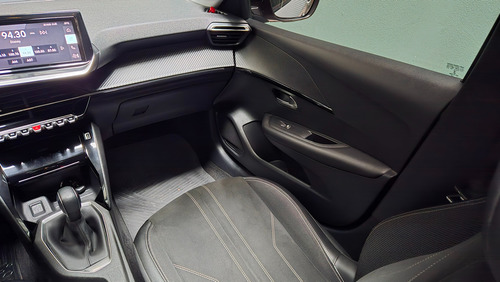 Peugeot 208 1.6 Feline Tiptronic