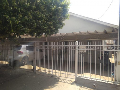 Imagem 1 de 2 de Casas - Ref: V8028