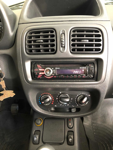 Renault Clio 1.2 Mio Confort Plus Abc 2013