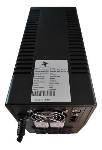 Imagen 4 de 7 de Ups Interactiva Star Tec 2200va/1200w Con 8 Tomas Reguladas