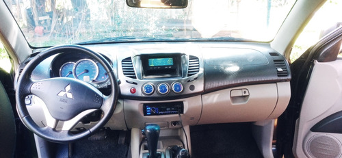 Mitsubishi L200 3.2 Triton Hpe Cab. Dupla 4x4 Aut. 4p
