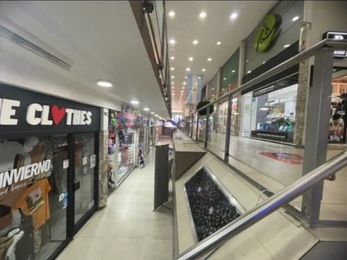 Imagen 8 de 10 de Locales En Galeria - Venta