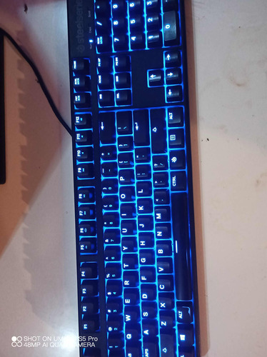 Teclado Gamer Logitech Steelseries Apex 100