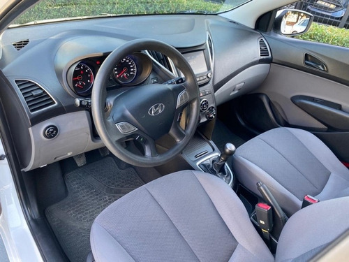 Imagem 7 de 13 de Hyundai Hb20s 1.0 Comfort Plus Manual