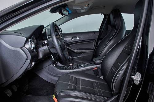 Imagen 10 de 15 de Mercedes Benz 2014 A 200 Blueefficiency Urban L/13