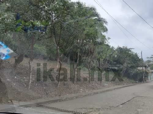 Imagen 4 de 12 de Venta De Terreno 500 M² Col. Guadalupe Victoria Poza Rica Veracruz. Cuenta Con Un Frente De 18.19 M² Y Una Profundidad De 27.47 M². El Terreno Se Encuentra En La Parte Alta Y Tiene Buena Vista Para C