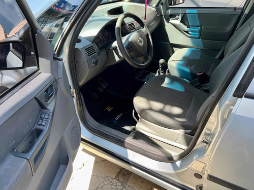 Imagen 5 de 8 de Chevrolet Meriva 2012 1.8 Gl Plus