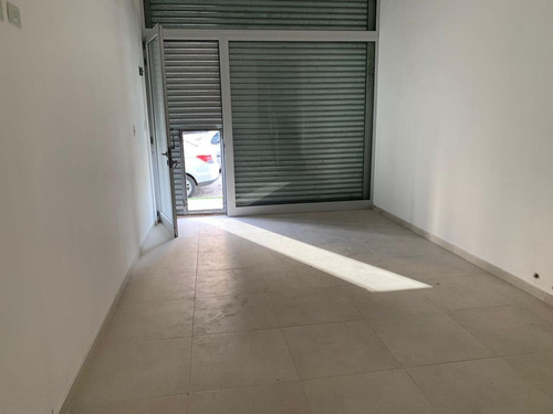 Imagen 4 de 9 de A Estrenar Local Comercial Centrico