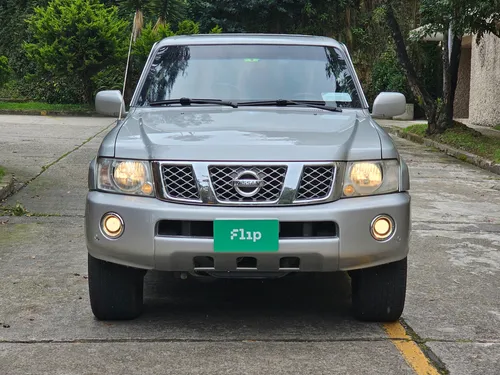 Nissan Patrol 4.8 Y61 Grx