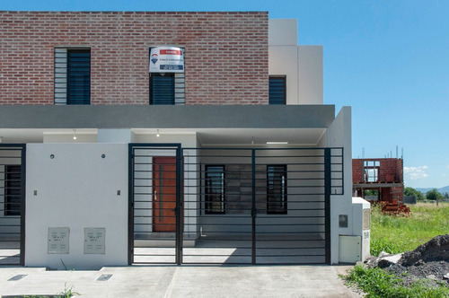 Imagen 2 de 30 de Duplex A Estrenar Venta Via Aurelia 3 Dorm