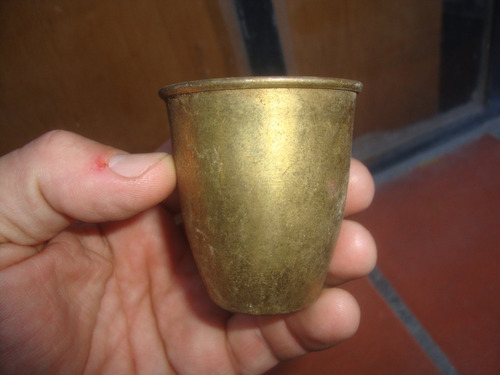 Antiguo Repuesto De Bronce Lampara 5 Diam X 5,8 Alto - 30 Gr