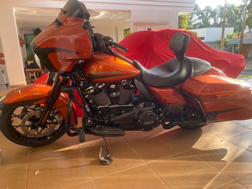 Harley Davidson Street Glide 2019/20 4700km