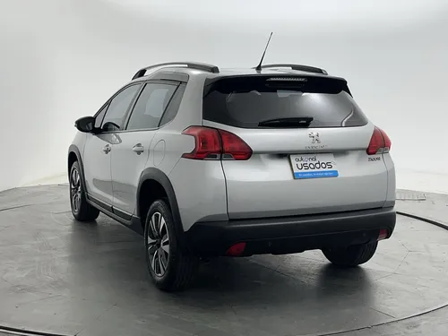 Peugeot 2008 ACTIVE 1.6 AUT 5P