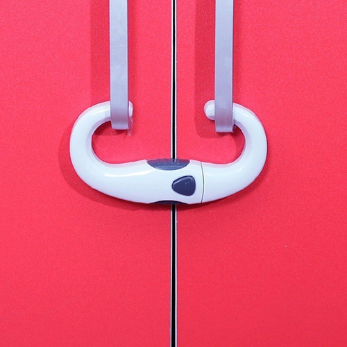 Imagen 2 de 4 de Traba Armarios En Forma De C Para Muebles - Baby Innovation