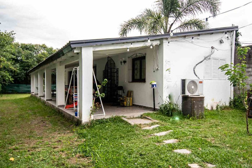 Casa 4 Dormitorios Venta Campo Quijano
