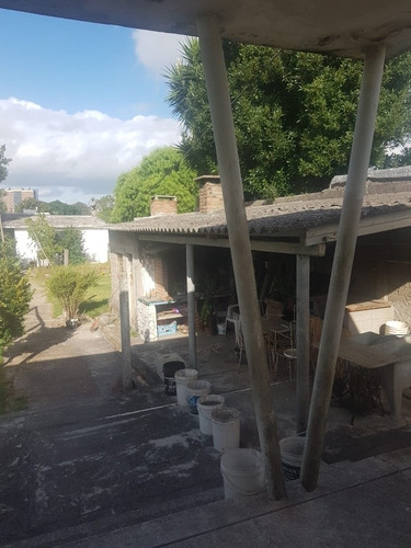 Oportunidad! 2 Casas. 700m2 De Terreno.