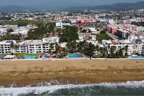 Land With Excellent Location In Manzanillo, Just One Block From The Beach.
