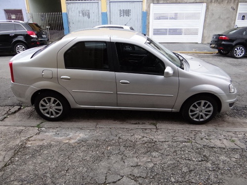 Renault Logan Expression 1.6 Completo 2011