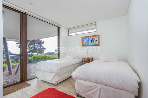 Moderna Casa En Condominio Cantagua