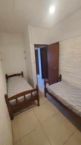 Casa Completa De 2 Pisos Para 8 Personas.
