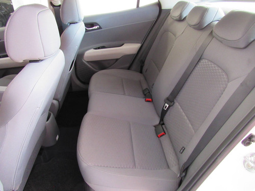 Imagem 10 de 15 de Hyundai Hb20s 1.0 Tgdi Flex Evolution Automático