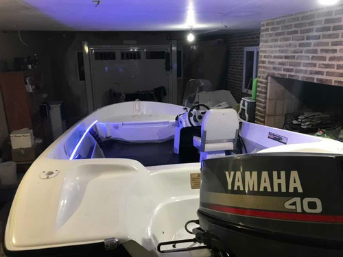 Tracker Guaycuru 520