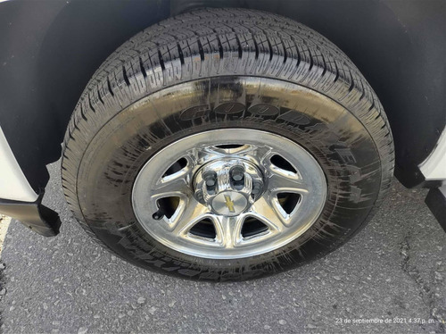Imagen 12 de 12 de Chevrolet Silverado 5.3 2500 Cab Dob Star 4x2 Aut 2017