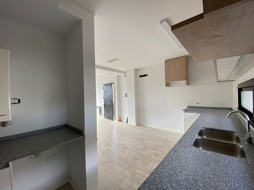 Venta Casa Housing - Nuevo Poeta Lugones - 2 Dorm