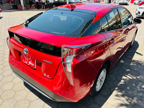 Toyota Prius 1.8 Premium Cvt
