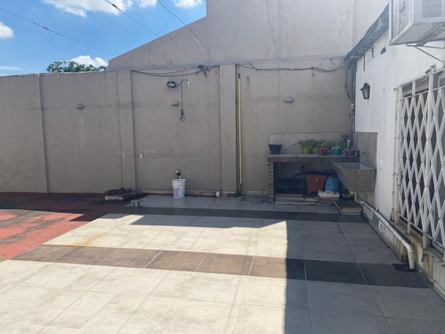 Imagen 14 de 18 de Venta Local Deposito Comercial Con Vivienda En Villa Urquiza A Cuadras De Av Larralde.