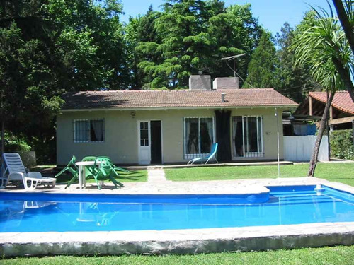 Imagen 2 de 10 de Chalet En Venta En Parque Leloir