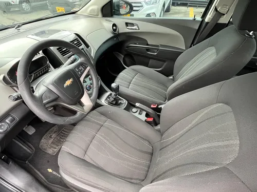 Chevrolet Sonic 1.6 Lt 4 p