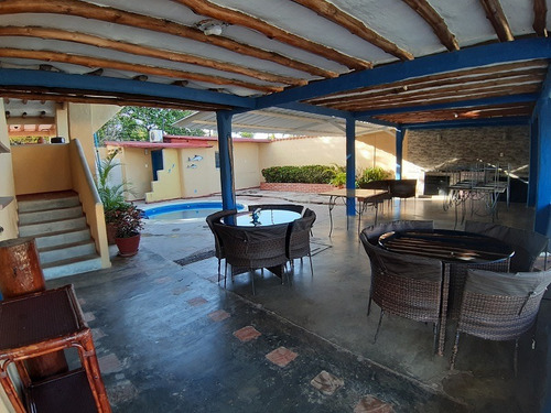 Imagen 4 de 13 de Hermosa Posada En Una De Las Mejores Zona De Nuestra Isla