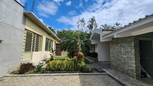 222603 Alquiler O Venta Moderna Casa Colinas De Guataparo Fp