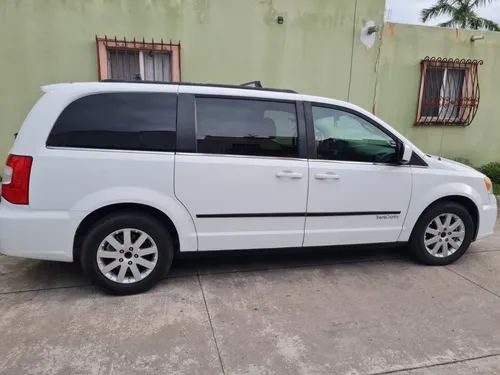 Chrysler Town & Country 3.6 Lx Mt